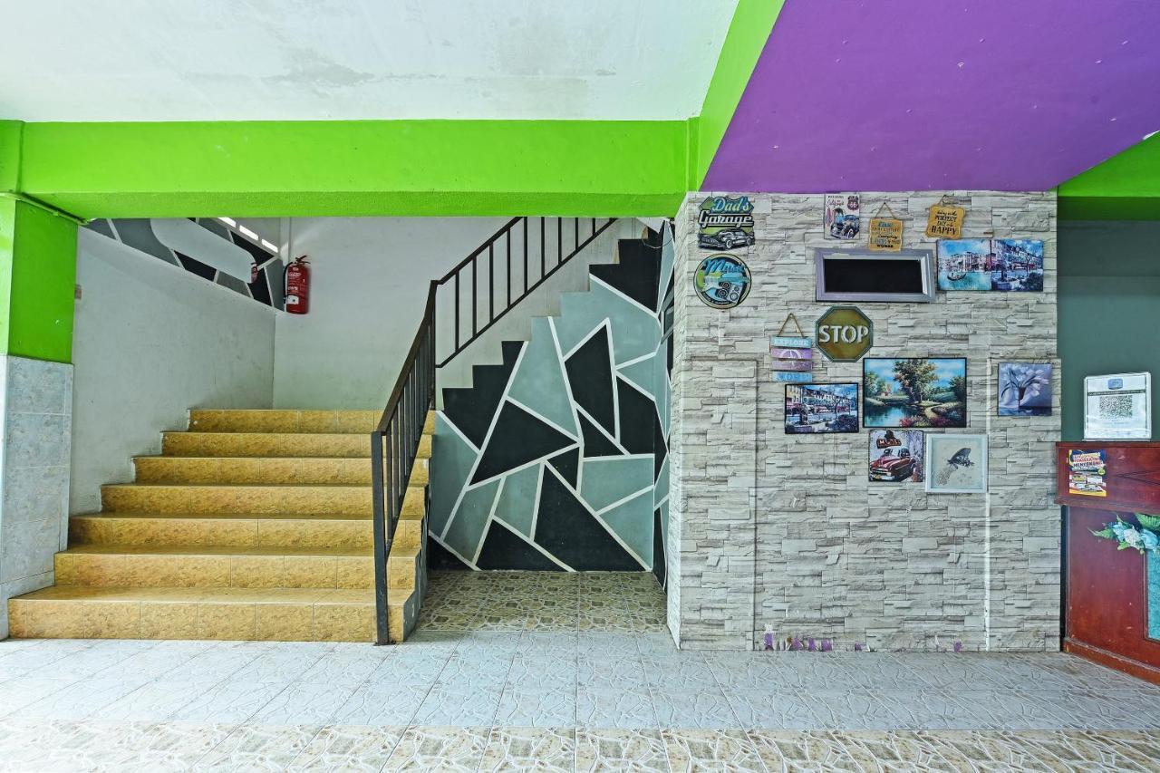 Oyo 90565 Teresek View Motel Куала Тахан Екстериор снимка
