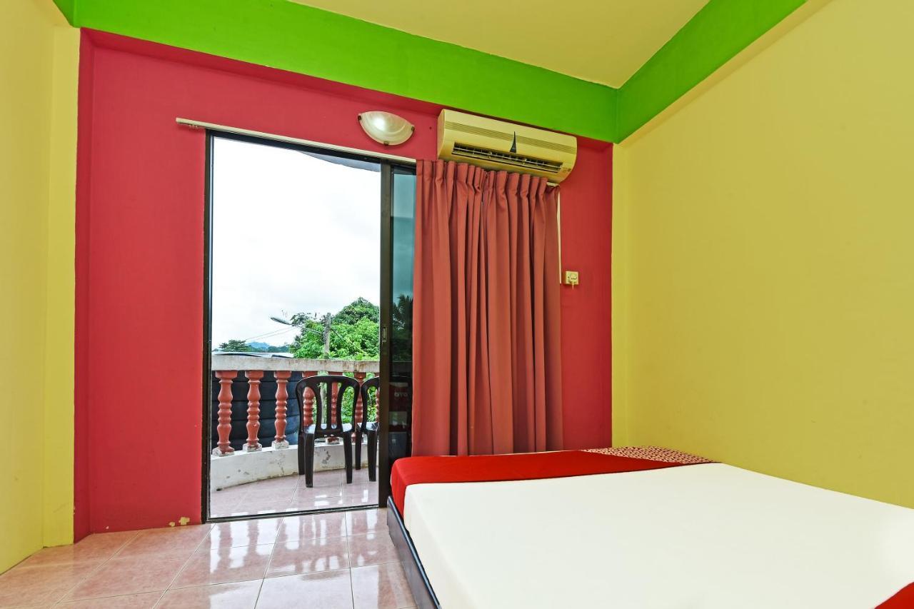 Oyo 90565 Teresek View Motel Куала Тахан Екстериор снимка